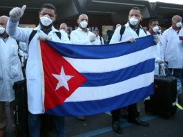 216 médecins cubains pour assister l'Afrique du Sud