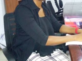 Un diplômé d'une université n'a pas pu écrire son nom