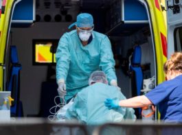 Les Noirs au Royaume-Uni sont quatre fois plus susceptibles de mourir de Covid-19