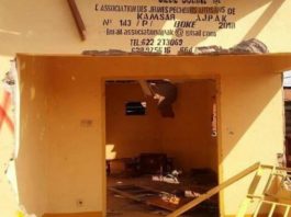 Manifestation contre l’obscurité à Kamsar : le domicile du maire saccagé