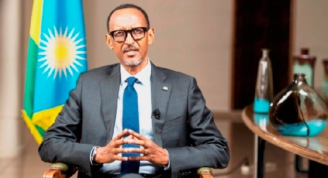 Paul Kagame Nous devons cesser d'emprunter et commencer à imprimer de l'argent