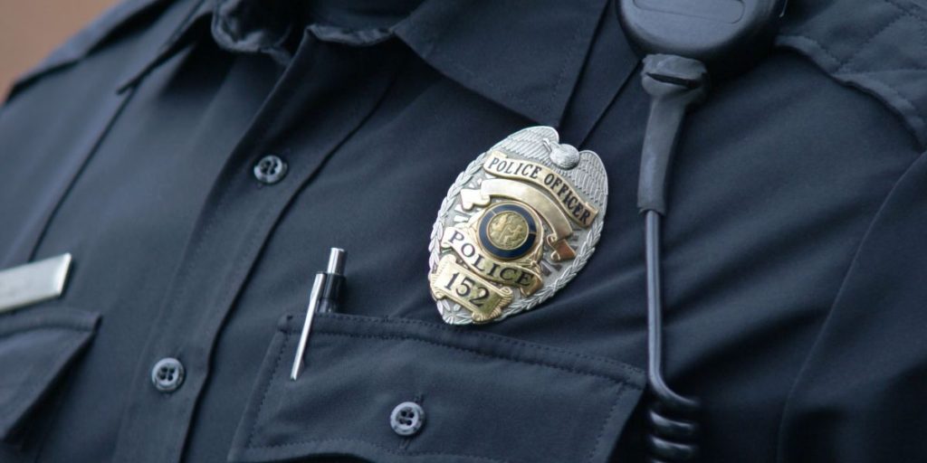 États-Unis Un police licencié