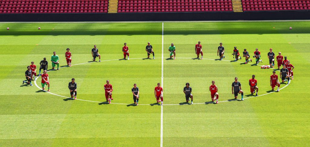 Les joueurs de Liverpool montrent leur soutien à George Floyd et appellent à la `` justice ''