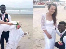 Un jeune homme ghanéen épouse une vieille