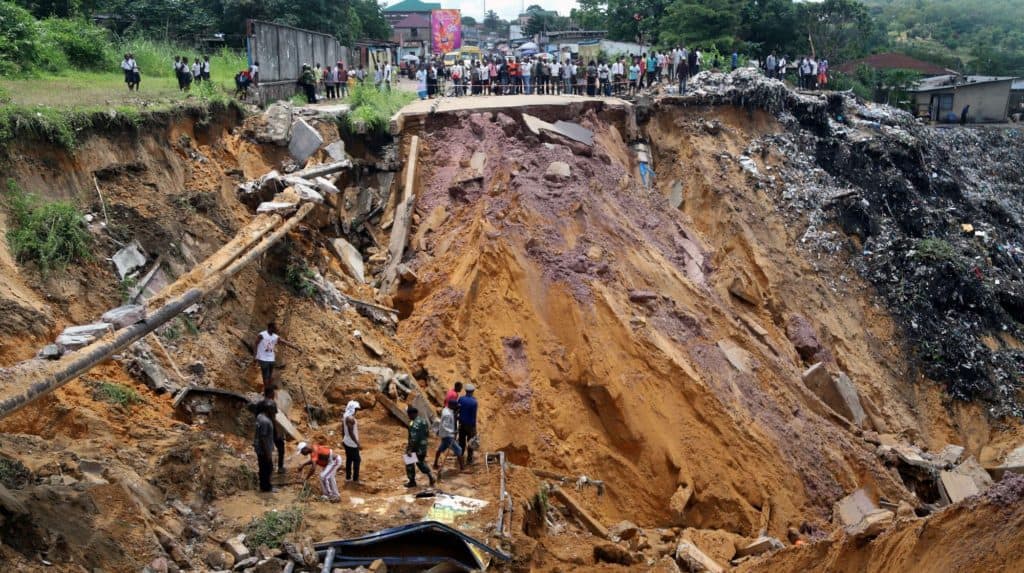Un éboulement de terrain fait 10 morts à Anyama
