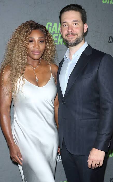 Le co-fondateur de Reddit et mari de Serena Williams démissionne du conseil d’administration et demande que le remplacent soit noir