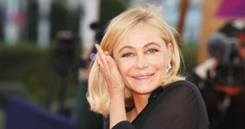 Comment Emmanuelle Béart a surmonté la mort de son père Guy Béart