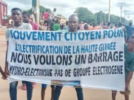 manifestation contre le manque d'électricité à Kankan
