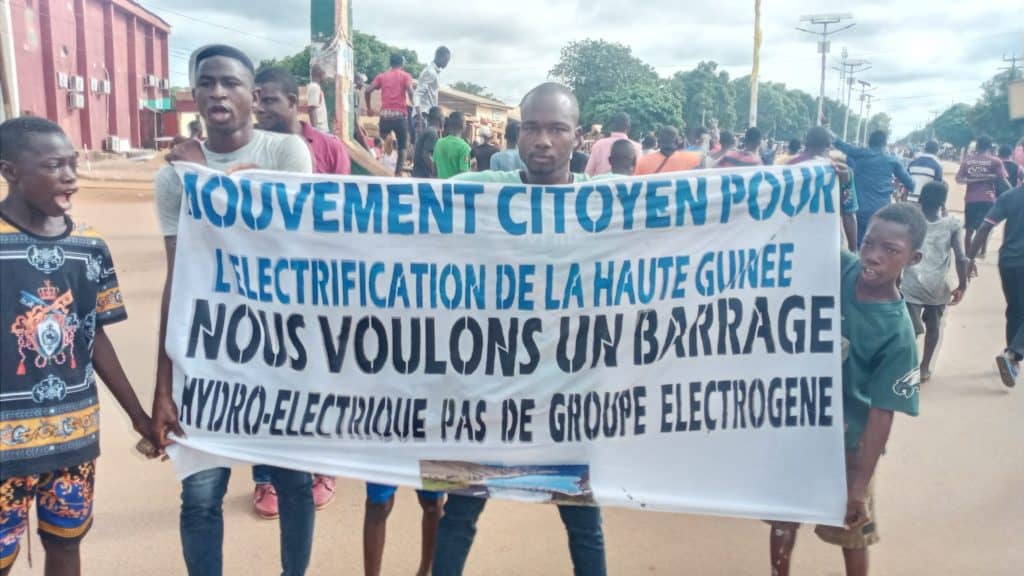 manifestation contre le manque d'électricité à Kankan