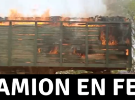 Un camion prend feu au Mali